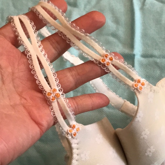 LOU Dragonfly 34B Bra - Picture 11 of 13